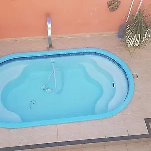  Pensión Casa Flores Brasil